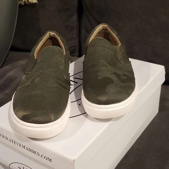 Steve Madden Slip-on Sneaker - Picture 2 of 8